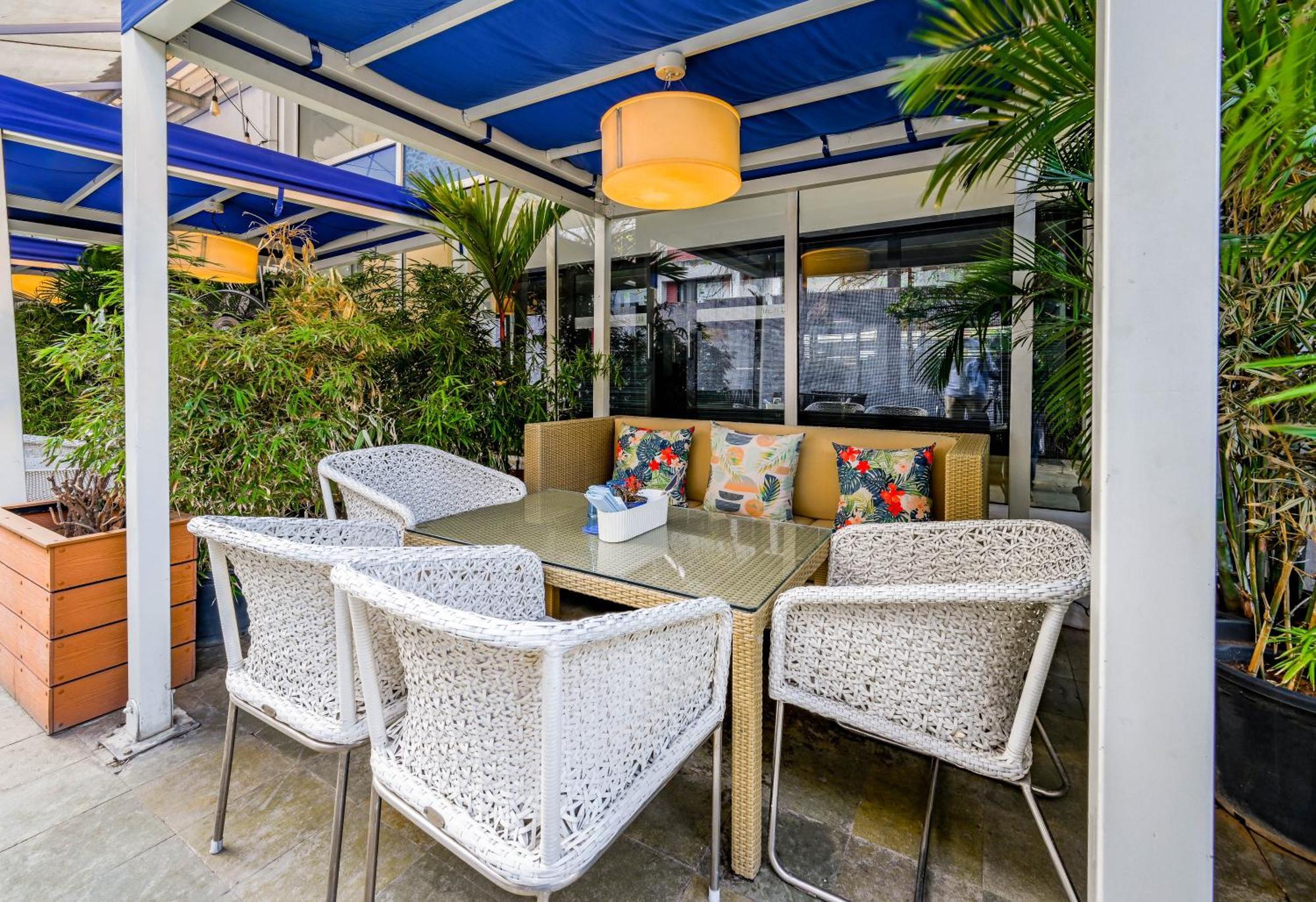 فندق ذا بارك بنغالور المظهر الخارجي الصورة The Terrace at The Standard East Village