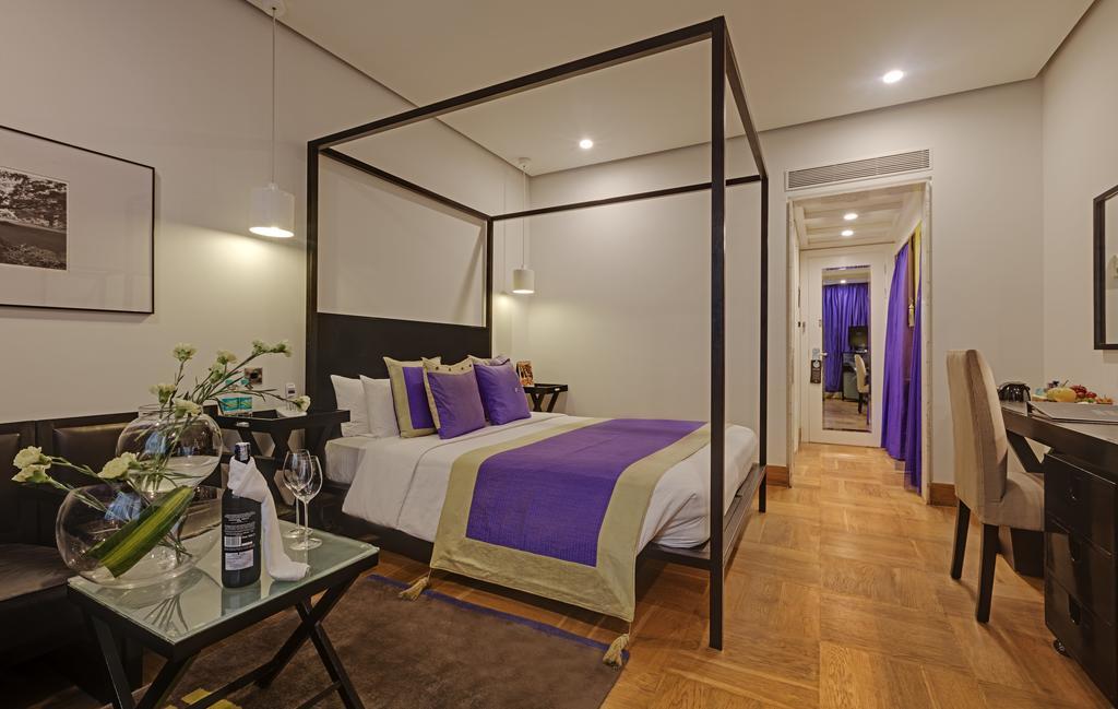 فندق ذا بارك بنغالور المظهر الخارجي الصورة A room at the Taj Bengal